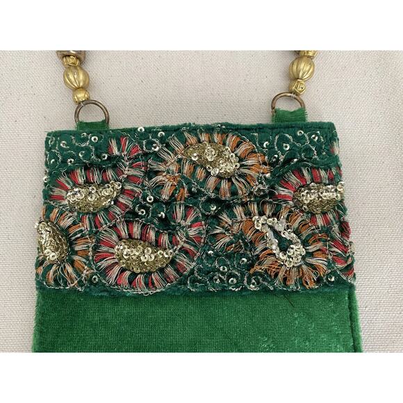Women's elegant handbag made of velvet. Emerald color - Picture 8 of 9